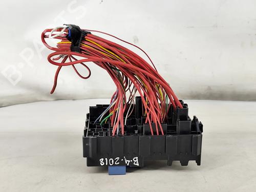 Fuse box RENAULT MEGANE IV Hatchback (B9A/M/N_) 1.5 dCi 110 (B9A3) | BP33174336E1 - Image 5
