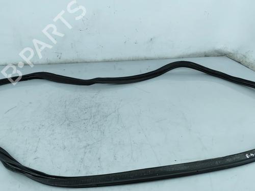 rubber-door-seal-renault-megane-iv-hatchback-b9amn_-2015-33174380 main image