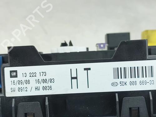 Fuse box OPEL ASTRA H GTC (A04) 1.3 CDTI (L08) | BP31918831E1 - Image 5