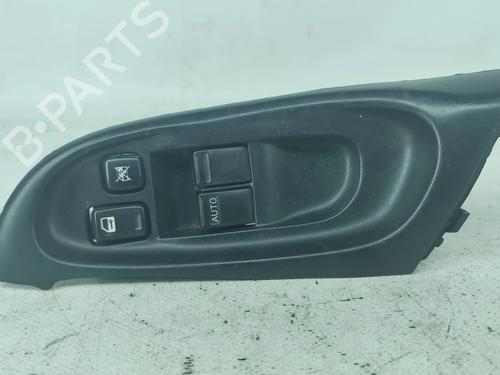 left-front-window-switch-nissan-almera-ii-n16-2000-32704723 main image