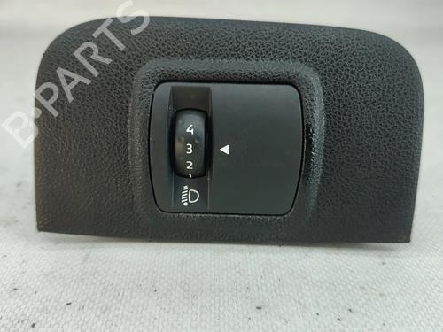 Used Switch Switch RENAULT GRAND SCÉNIC IV (R9_) 1.7 Blue dCi 120 (R9A7, R9A8) (120 hp) 30779199 30779199