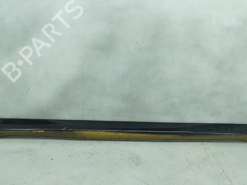 Højre sidekjole Højre sidekjole VW FOX Hatchback (5Z1, 5Z3, 5Z4) 1.2 (55 hp) 33219825 33219825