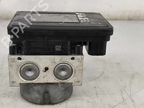 Used ABS pump ABS pump MAZDA 3 (BM, BN) 1.5 D (BMLFS, BM4, BN4) (105 hp) 33174204 33174204
