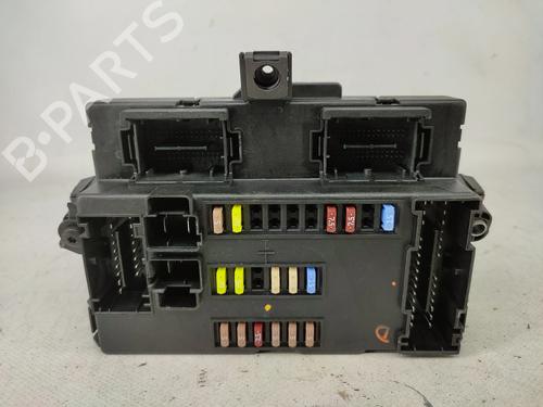 Used Fuse box Fuse box IVECO DAILY VI Van 33S13, 35S13, 35C13 (126 hp) 32863420 32863420