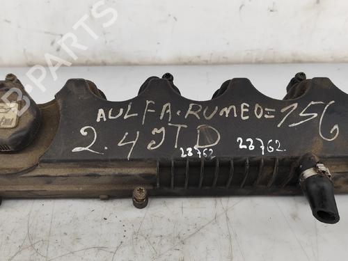 Used Valve cover Valve cover 30326548 30326548