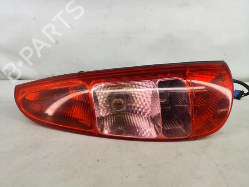 right-taillight-peugeot-807-eb_-2002-33269060 main image