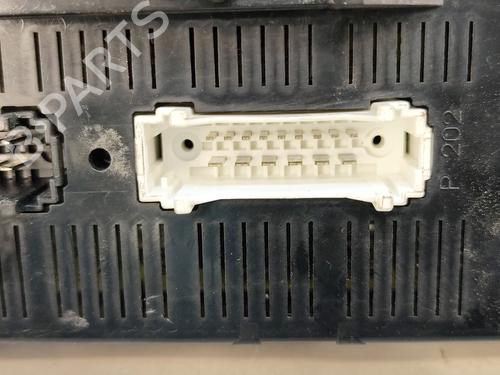 Fuse box RENAULT CLIO II Hatchback Van (SB0/1/2_) 1.5 dCi (SB07) | BP33303554E1 - Image 6