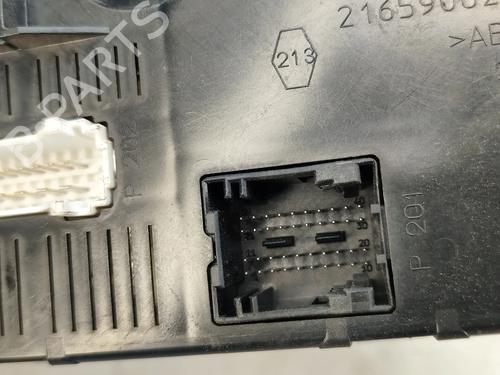 Fuse box RENAULT CLIO II Hatchback Van (SB0/1/2_) 1.5 dCi (SB07) | BP33303554E1 - Image 5