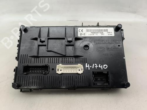 Used Fuse box Fuse box RENAULT CLIO II (BB_, CB_) 1.2 (BB0A, BB0F, BB10, BB1K, BB28, BB2D, BB2H, CB0A,... (58 hp) 33303595 33303595