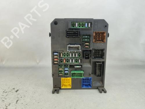 Used Fuse box Fuse box CITROËN C4 II (NC_) 1.6 HDi 90 (92 hp) 33320457 33320457