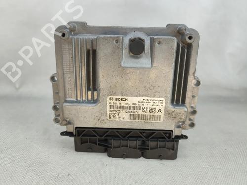 Used Engine control unit (ECU) Engine control unit (ECU) 33320480 33320480