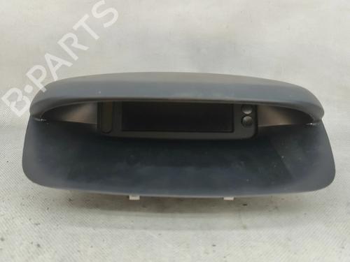 display-monitor-renault-megane-iii-hatchback-bz01_-b3_-2008-33320572 main image