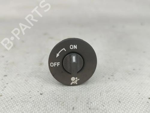 Used Switch Switch RENAULT MEGANE III Hatchback (BZ0/1_, B3_) 1.5 dCi (106 hp) 33320586 33320586