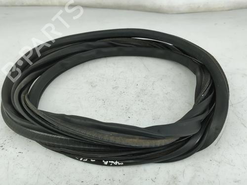 Used Rubber door seal Rubber door seal CITROËN C4 II (NC_) 1.6 HDi 90 (92 hp) 33320551 33320551