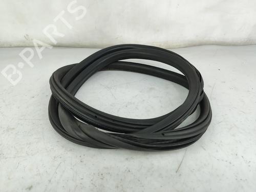 Used Rubber door seal Rubber door seal CITROËN C4 II (NC_) 1.6 HDi 90 (92 hp) 33320550 33320550