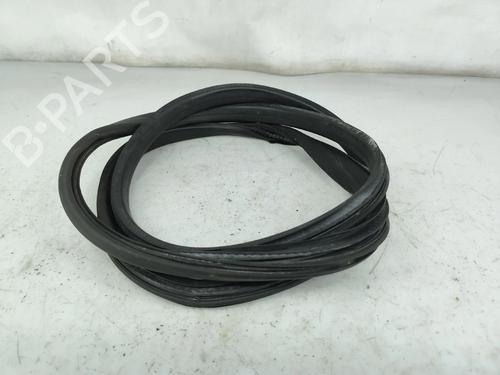 rubber-door-seal-renault-megane-iii-hatchback-bz01_-b3_-2008-33320616 main image