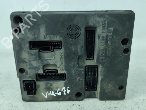 Used Fuse box Fuse box RENAULT SCÉNIC I MPV (JA0/1_, FA0_) 1.4 16V (JA0D, JA1H, Ja0W, JA10) (95 hp) 33205192 33205192