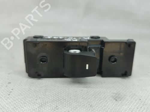 Used Right front window switch Right front window switch 33403067 33403067