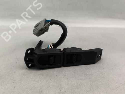 right-front-window-switch-rover-400-ii-hatchback-rt-1995-1996-1997-1998-1999-2000-33412535 main image