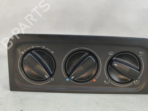 Commande Chauffage Commande Chauffage VW GOLF III (1H1) 1.9 TD, GTD (75 hp) 33438088 33438088