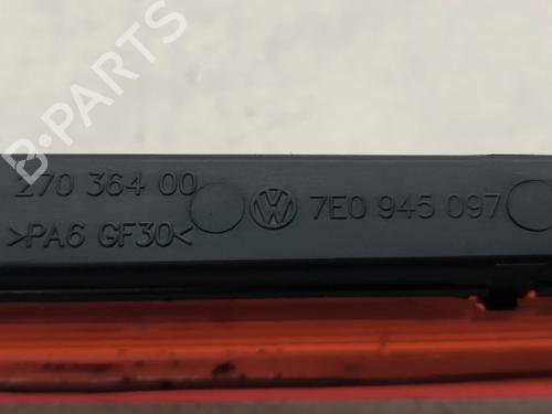 Third brake light VW TRANSPORTER T5 Van (7HA, 7HH, 7EA, 7EH) 1.9 TDI | BP33461960L11  - Image 8