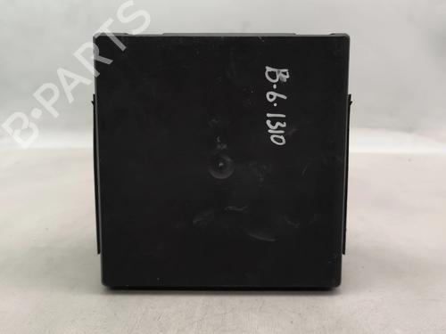 Calculateurs d'éclairage Calculateurs d'éclairage VW TRANSPORTER T5 Van (7HA, 7HH, 7EA, 7EH) 1.9 TDI (84 hp) 33463739 33463739