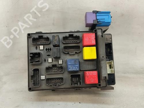 Used Fuse box Fuse box RENAULT LAGUNA II (BG0/1_) 1.9 dCi (BG0R, BG0E) (100 hp) 33555064 33555064
