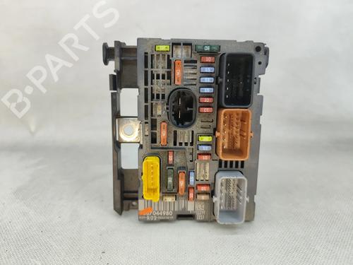fuse-box-peugeot-5008-0u_-0e_-2009-2010-2011-2012-2013-2014-2015-2016-2017-33461835 main image
