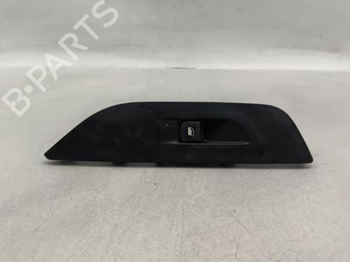 Used Right front window switch Right front window switch PEUGEOT 2008 II (UD_, US_, UY_, UJ_, UR_, UC_) 1.2 PureTech 100 (USHNK) (101 hp) 30170181 30170181