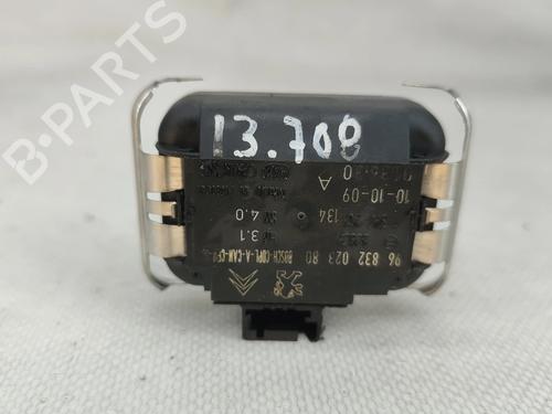 Used Electronic sensor Electronic sensor PEUGEOT 5008 (0U_, 0E_) 1.6 HDi (110 hp) 33461856 33461856