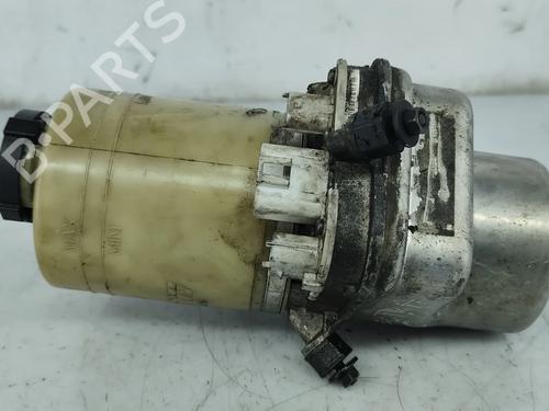 Used Steering pump Steering pump OPEL VECTRA C Estate (Z02) 1.9 CDTI (F35) (150 hp) 30285579 30285579