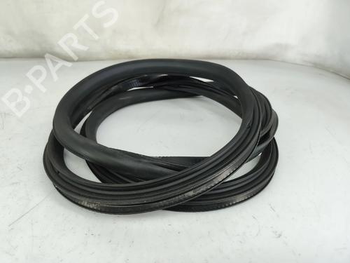 Used Rubber door seal Rubber door seal MERCEDES-BENZ EQE (V295) EQE 350+ (295.121) (292 hp) 33471762 33471762