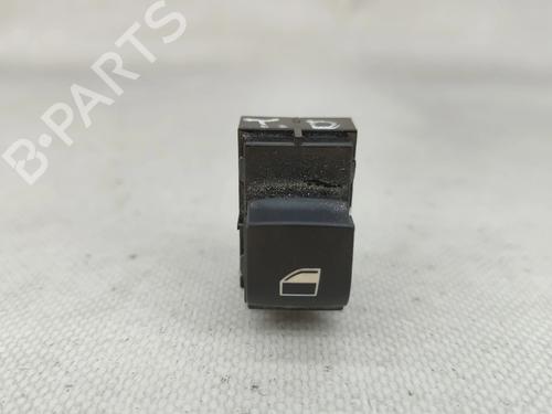 Used Right rear window switch Right rear window switch BMW 5 Touring (F11) 520 d xDrive (163 hp) 33608179 33608179