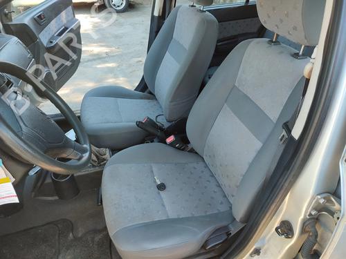 Sæde sæt Sæde sæt HYUNDAI GETZ (TB) 1.1 (63 hp) 33655814 33655814