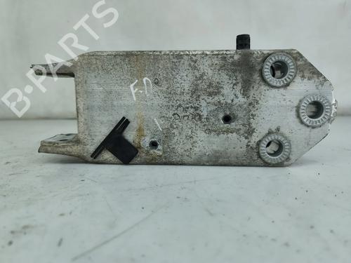 Used Front bumper reinforcement Front bumper reinforcement BMW 5 Touring (F11) 520 d xDrive (163 hp) 33621979 33621979