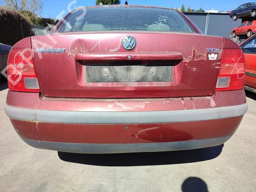 Used Rear bumper Rear bumper VW PASSAT B5 (3B2) 1.9 TDI (90 hp) 33661009 33661009
