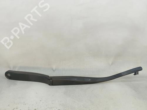 Used Front windshield wiper arm Front windshield wiper arm BMW 5 Touring (F11) 520 d xDrive (163 hp) 33608243 33608243