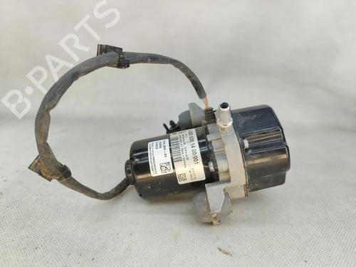 Used Brake master cylinder Brake master cylinder MERCEDES-BENZ CLA (C118) CLA 250 e (118.385) (218 hp) 33676184 33676184