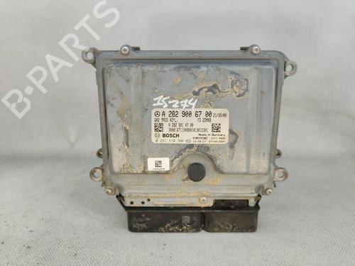 Used Engine control unit (ECU) Engine control unit (ECU) MERCEDES-BENZ CLA (C118) CLA 250 e (118.385) (218 hp) 33676193 33676193