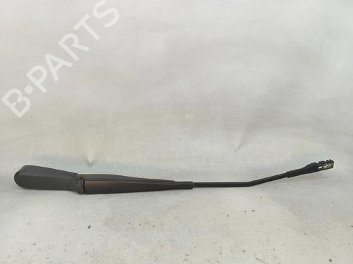 Used Front windshield wiper arm Front windshield wiper arm MERCEDES-BENZ CLA (C118) CLA 250 e (118.385) (218 hp) 33676222 33676222