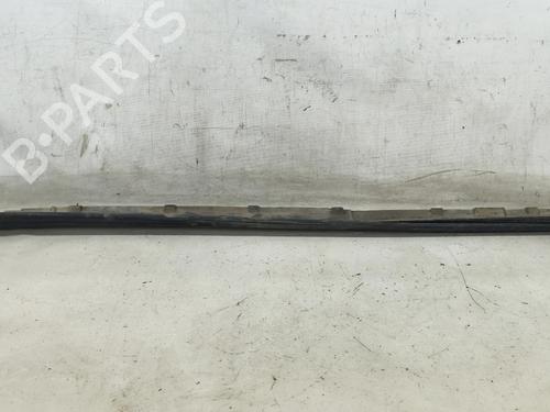 Used Left sideskirt Left sideskirt VW GOLF III (1H1) 1.9 TD, GTD (75 hp) 33720090 33720090