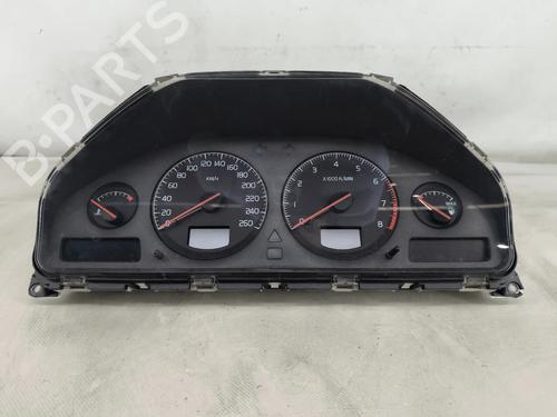 instrument-cluster-volvo-s60-i-384-2000-2001-2002-2003-2004-2005-2006-2007-2008-2009-2010-33755405 main image