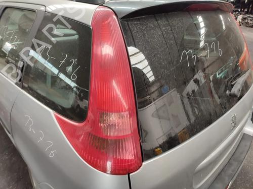 Used Left taillight Left taillight PEUGEOT 206 SW (2E/K) 1.1 (60 hp) 33758622 33758622