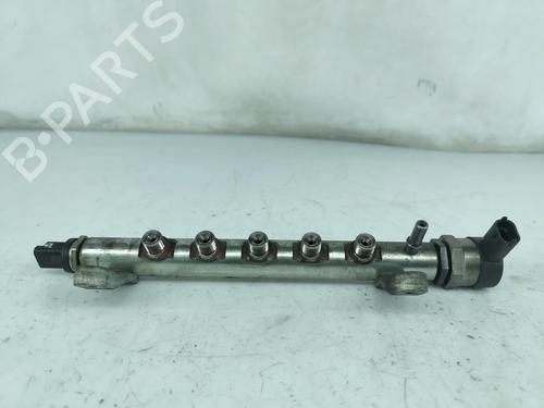 Used Injection rail Injection rail 33756845 33756845