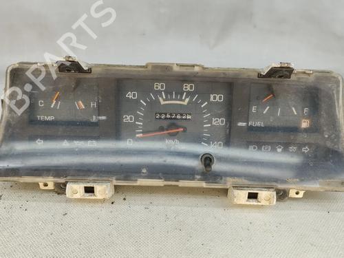 Used Instrument cluster Instrument cluster MITSUBISHI L 300 / DELICA II Platform/Chassis (L03_P) 2.5 D (L039P) (69 hp) 33756778 33756778