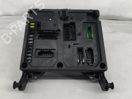 Used Fuse box Fuse box 33800601 33800601