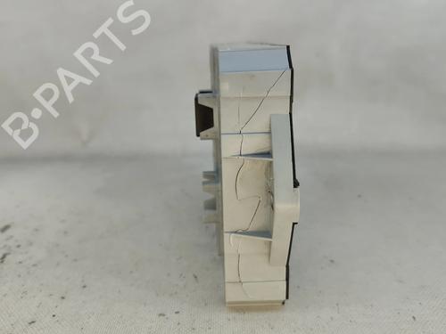 Fuse box JAGUAR XF I (X250) 2.2 D | BP33756931E1 - Image 3