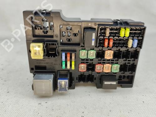 Used Fuse box Fuse box JAGUAR XF I (X250) 2.2 D (190 hp) 33756930 33756930