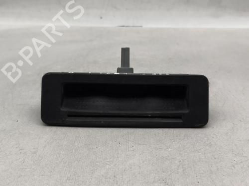 Used Tailgate handle Tailgate handle 30289234 30289234