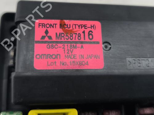 Used Fuse box Fuse box 33824384 33824384